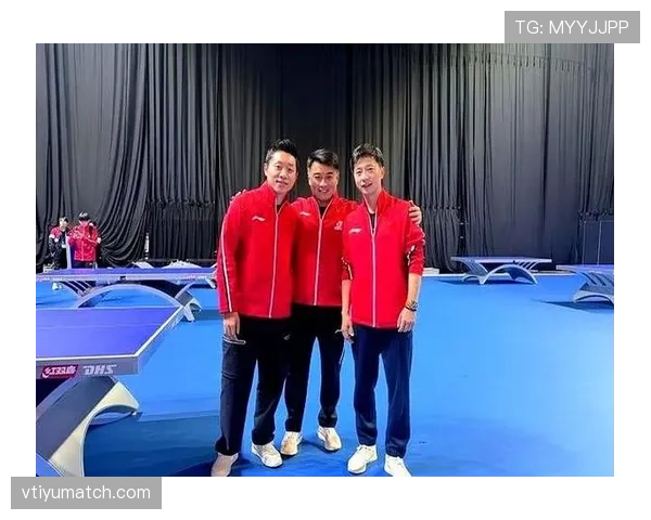 许昕这松弛感是真藏不住了,比赛间隙还能笑着跟观众比心? 许昕这松弛感是真藏不住了,比赛间隙还能笑着跟观众比心?